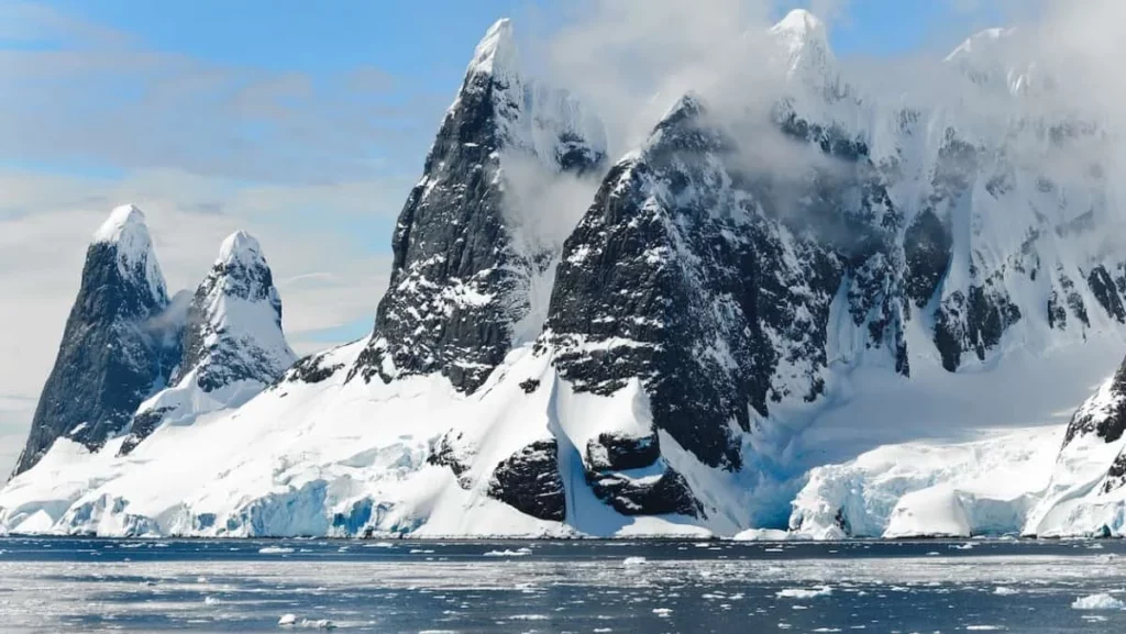 Revealing the Past: 1940s Marked the Beginning of West Antarctica’s Glacial Retreat